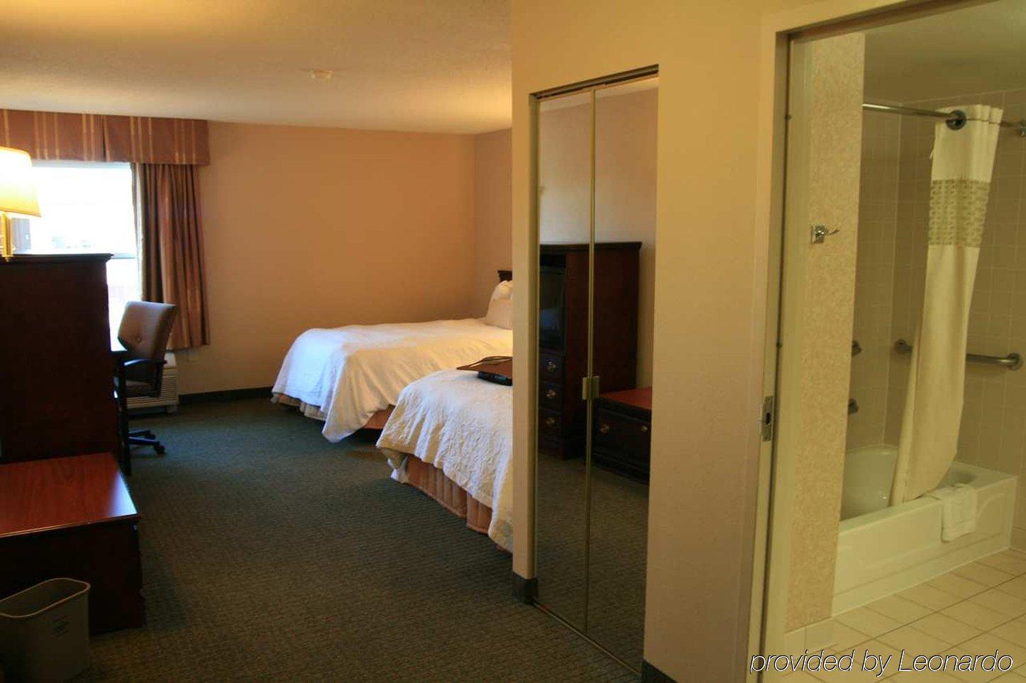 Hampton Inn Memphis-Southwind Room photo